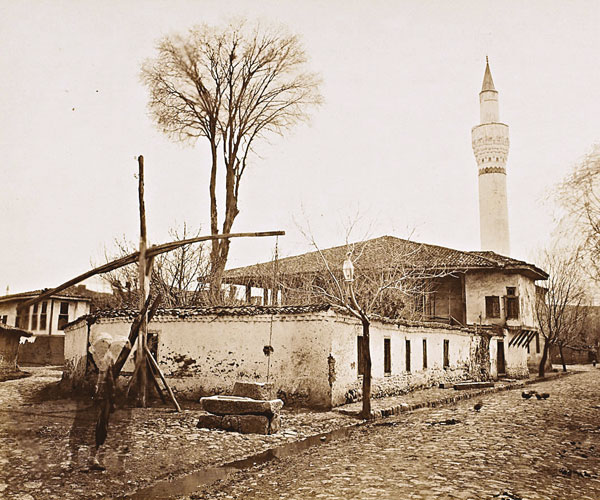 Yenişehir Orhan Gazi Camii