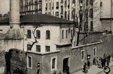 Hüseyin Ağa Camii