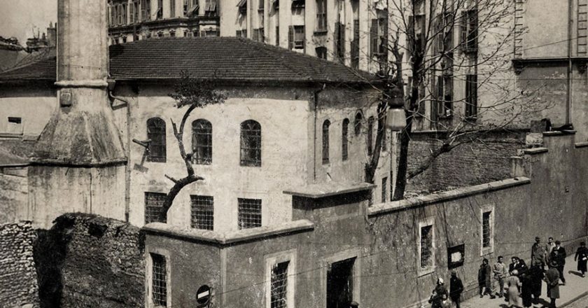 Hüseyin Ağa Camii