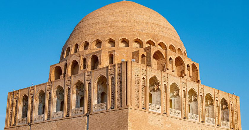 Merv Sultan Sencer Türbesi