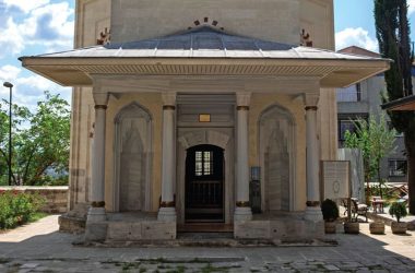 Hafsa Sultan Türbesi