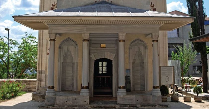 Hafsa Sultan Türbesi