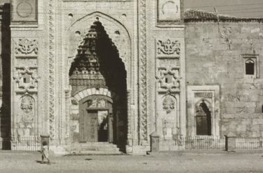 Gök Medrese
